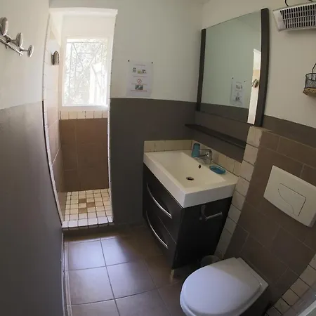 Chez Pierre A Porto-vecchio * Porto-Vecchio (Corsica)