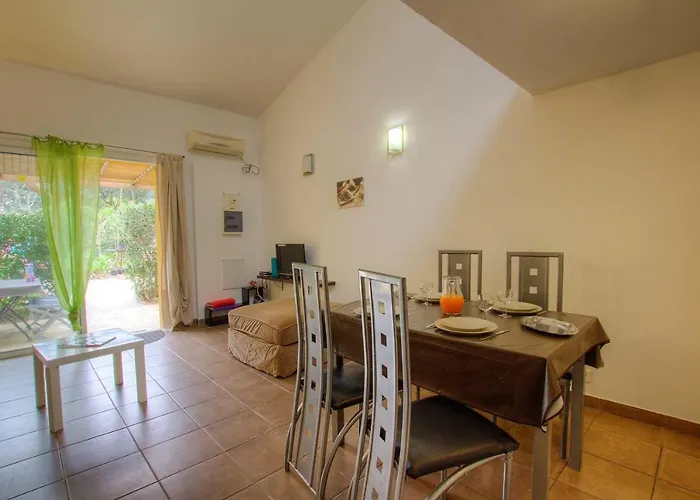 Chez Pierre A Porto-vecchio